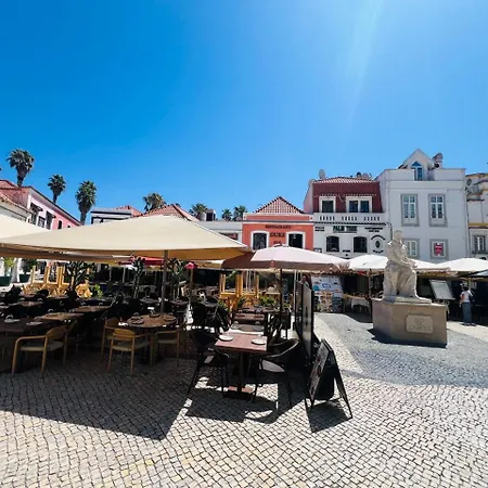 De Cascais, Renovado, A 50 Metros Do Mar!